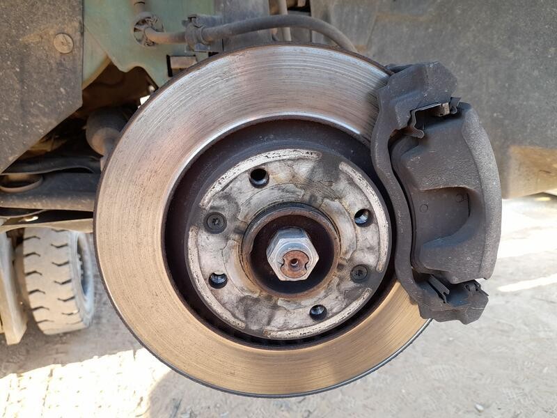 Recambio de mangueta delantera derecha para citroën c3 iii (sx) 1.2 puretech 82 referencia OEM IAM 1607557580  