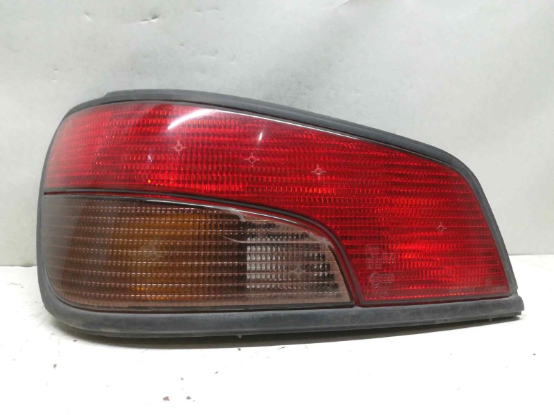 Recambio de piloto trasero izquierdo para peugeot 306 berlina 3/5 puertas (s1) 1.9 diesel referencia OEM IAM   TOCADO