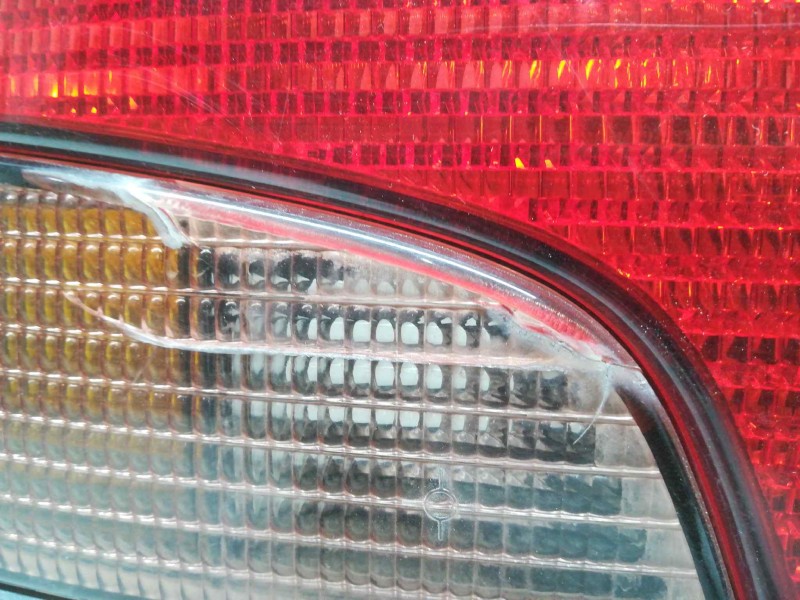 Recambio de piloto trasero izquierdo para peugeot 306 berlina 3/5 puertas (s1) 1.9 diesel referencia OEM IAM   TOCADO