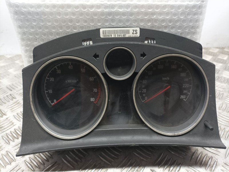 Recambio de cuadro instrumentos para opel astra h ber. cosmo referencia OEM IAM 13225979 D03SW6607 SIEMENS VDO
