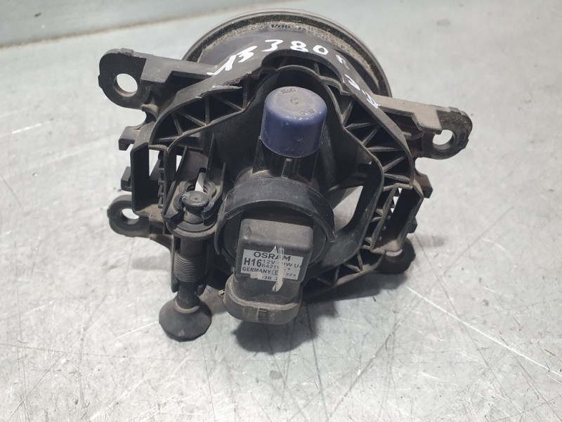 Recambio de faro antiniebla derecho para renault captur dynamique referencia OEM IAM 261500097R 89208691 VALEO