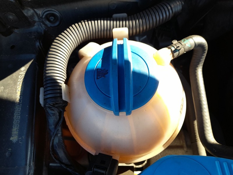 Recambio de deposito expansion para seat leon (1p1) 1.9 tdi referencia OEM IAM 1K0121407F  