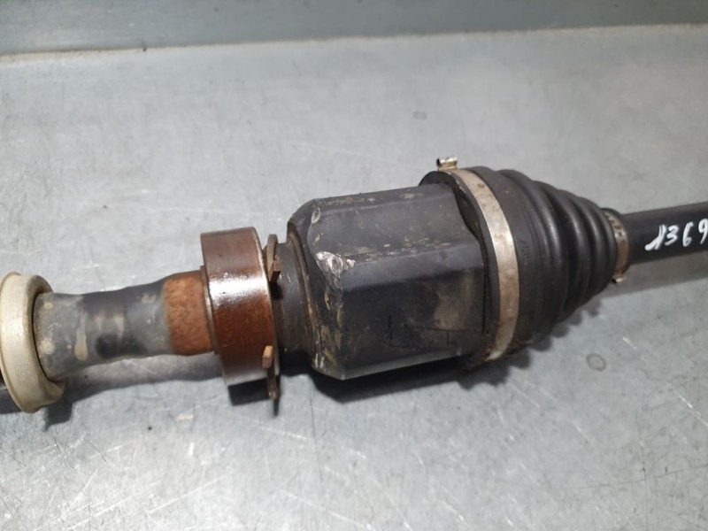 Recambio de transmision delantera derecha para toyota rav 4 (a3) active referencia OEM IAM 01520852  FUELLE ROTO