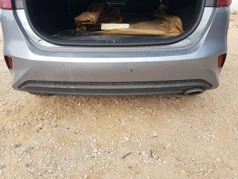 Recambio de paragolpes trasero para kia ceed (cd) 1.0 t-gdi referencia OEM IAM 86610J7020 TOCADO 