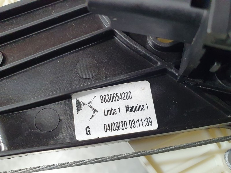 Recambio de elevalunas trasero izquierdo para ds 7 crossback be chic referencia OEM IAM 9830654280  ELECTRICO 6 PINS