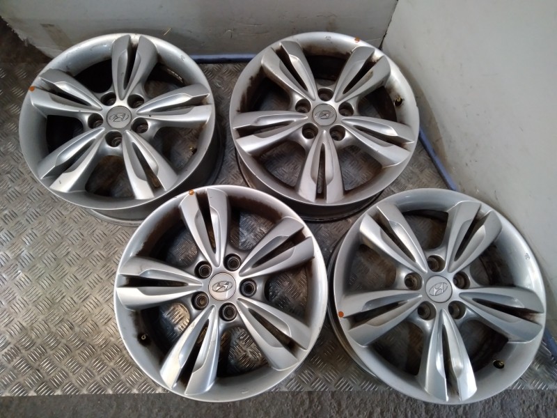 Recambio de juego llantas aluminio para hyundai ix35 sle 2wd referencia OEM IAM 6.5X17 5 TORN ET48 ALUMINIO 