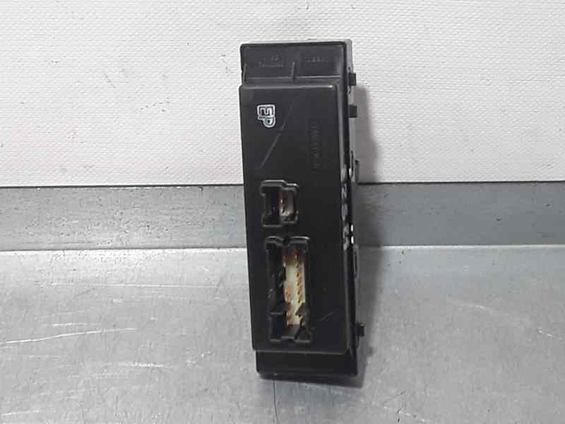 Recambio de mando elevalunas delantero izquierdo para nissan qashqai (j11) tekna referencia OEM IAM   