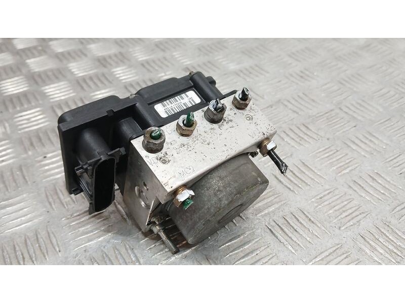 Recambio de abs para renault clio iii dinamique referencia OEM IAM 8200509749 BOSCH 0265231804