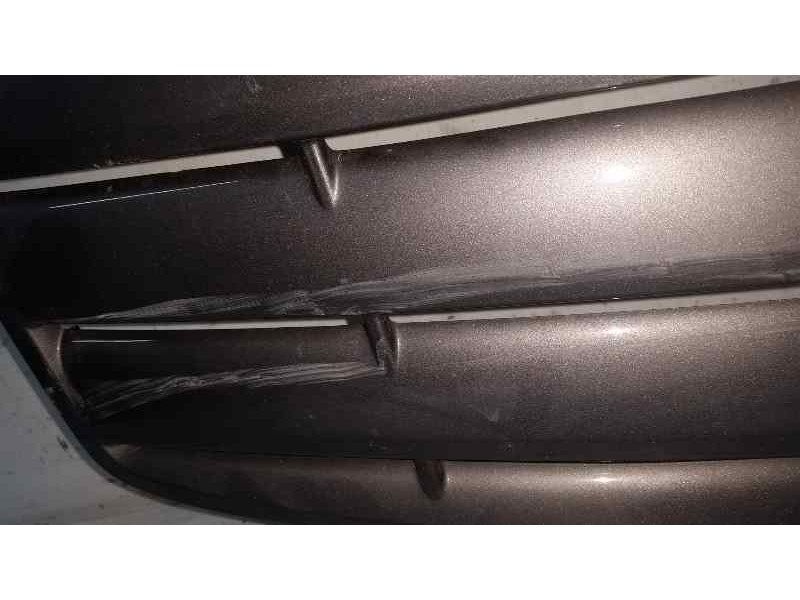 Recambio de rejilla delantera para cadillac cts 3.2 referencia OEM IAM   