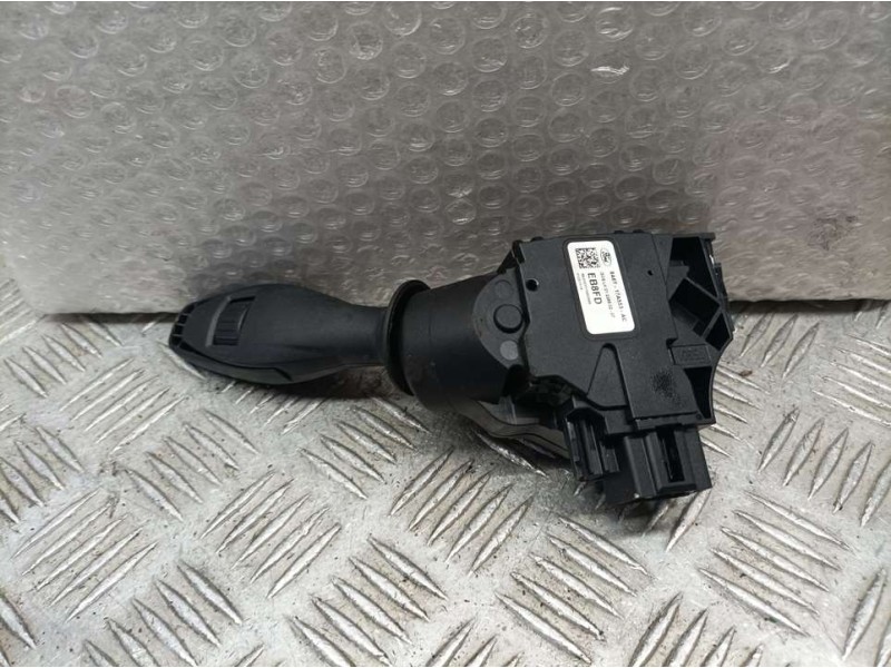 Recambio de mando limpia para ford fiesta (cb1) titanium referencia OEM IAM 8A6T17A553AC  