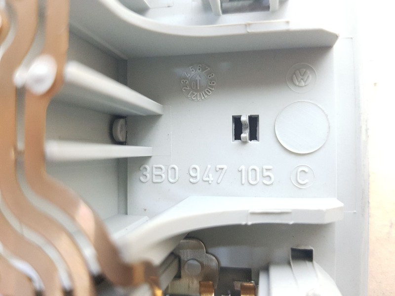 Recambio de luz interior para volkswagen touran (1t1, 1t2) 1.9 tdi referencia OEM IAM 3B0947105  