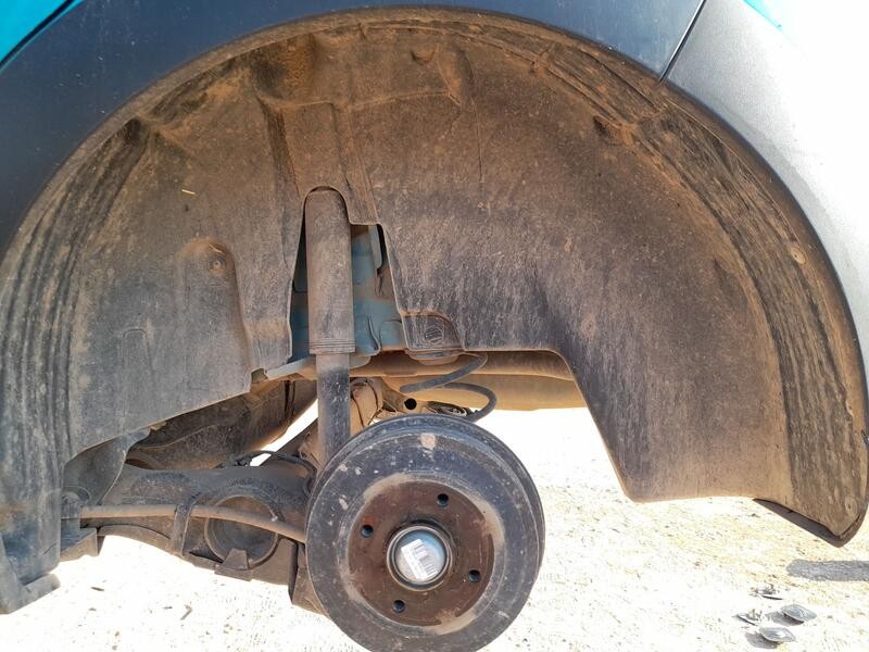 Recambio de plastico pase rueda tras. izq. para citroën c3 iii (sx) 1.2 puretech 82 referencia OEM IAM 9812159680  