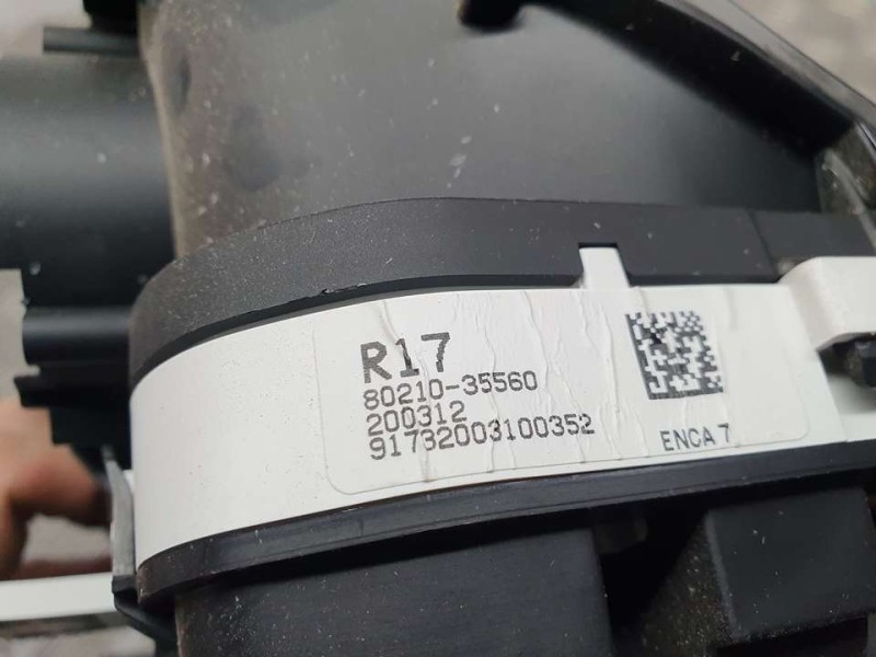 Recambio de cuadro instrumentos para ssangyong tivoli referencia OEM IAM 8021035560  