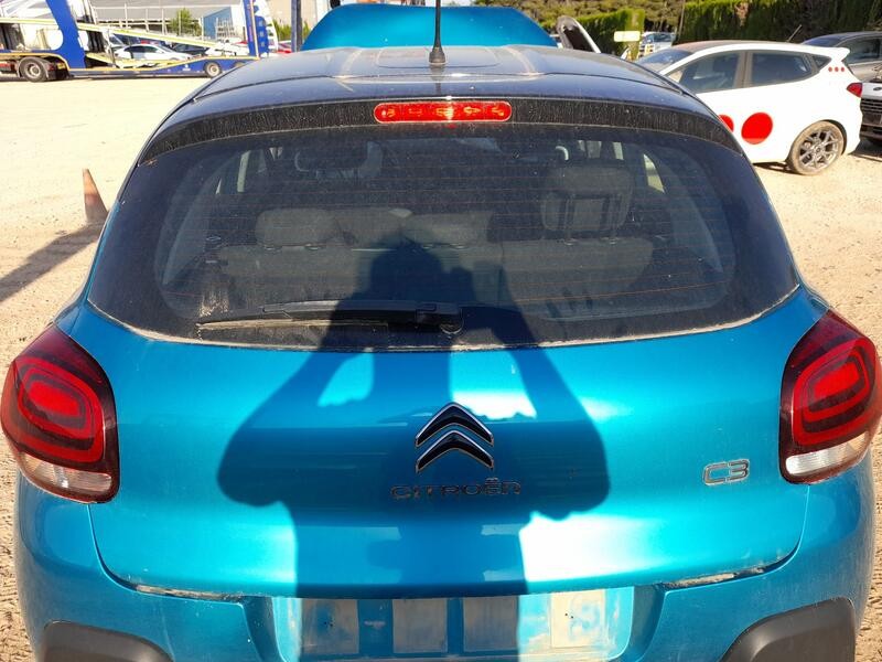 Recambio de porton trasero para citroën c3 iii (sx) 1.2 puretech 82 referencia OEM IAM 9812299680  