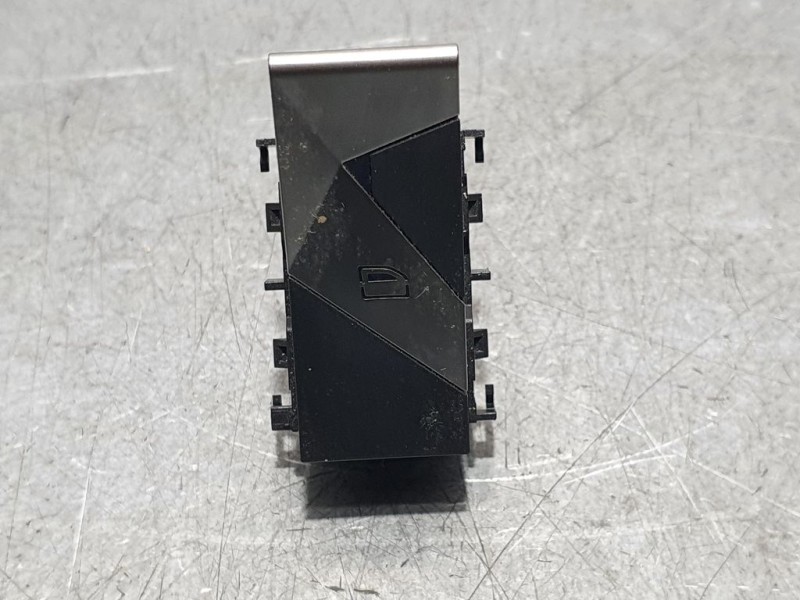 Recambio de mando elevalunas trasero izquierdo para ds 7 crossback be chic referencia OEM IAM 98177784DX  
