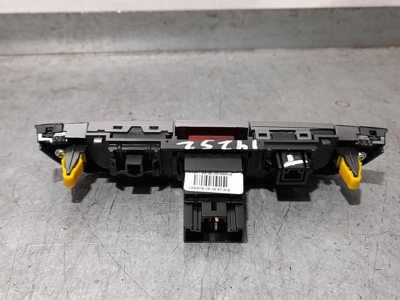 Recambio de warning para hyundai ix35 classic 2wd referencia OEM IAM 937902S100RJ5  