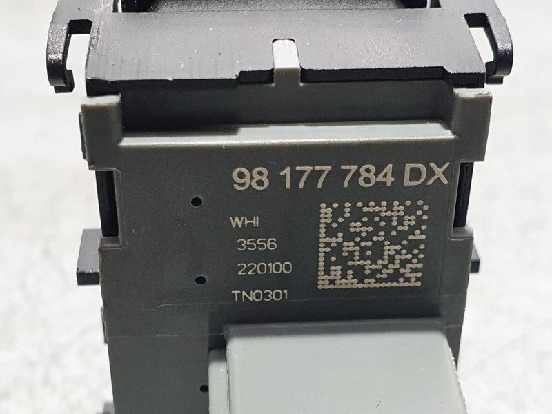 Recambio de mando elevalunas trasero izquierdo para ds 7 crossback be chic referencia OEM IAM 98177784DX  