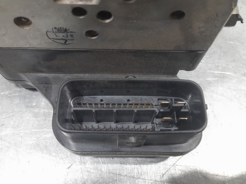 Recambio de abs para lexus is ii (_e2_) 220d (ale20) referencia OEM IAM 4454053100 1338008060 ADVICS