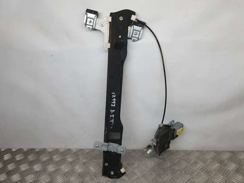 Recambio de elevalunas delantero izquierdo para ssangyong tivoli referencia OEM IAM 98810X1010  ELÉCTRICO 2 PINES