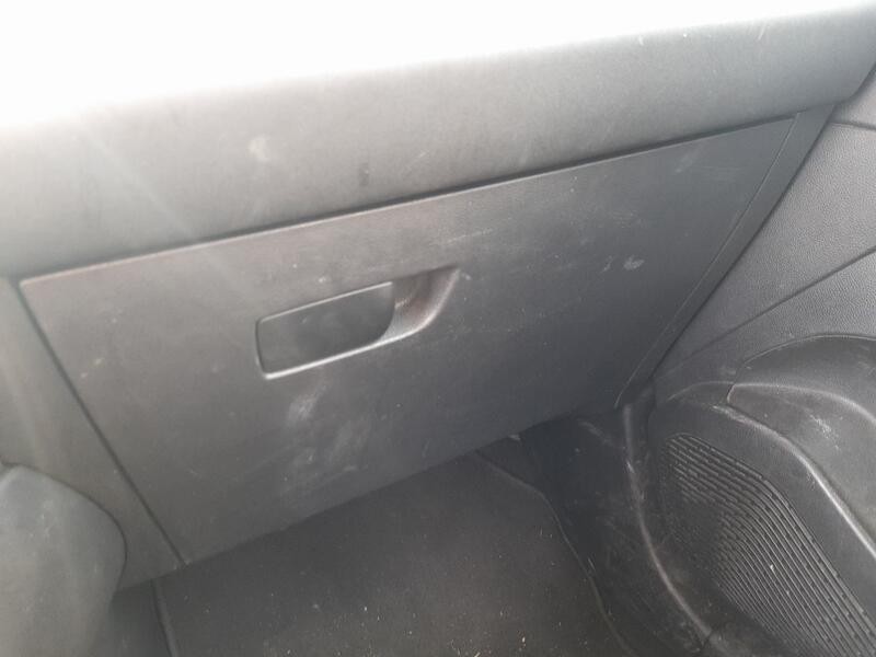 Recambio de guantera para renault captur ii (hf_) blue dci 115 (hfad) referencia OEM IAM 685005441R  