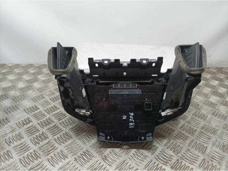 Recambio de mando multifuncion para ford fiesta (ccn) st-line referencia OEM IAM C1BT18K811TA37AE 181800068527 MANDO RADIO GPS Y