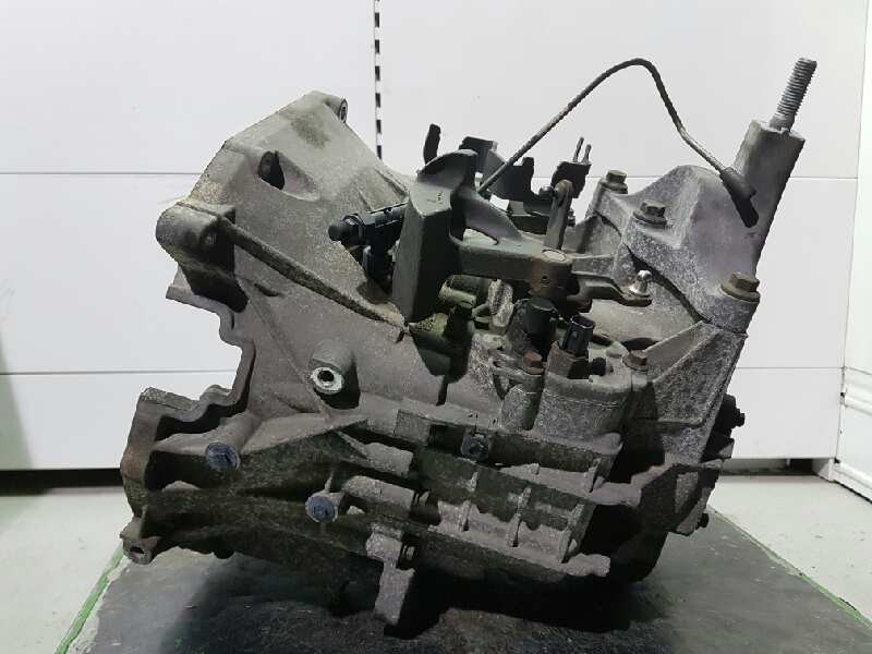 Recambio de caja cambios para ford mondeo berlina (ge) ghia (06.2003) (d) referencia OEM IAM 3S7R7002CD 061103 6 VELOCIDADES