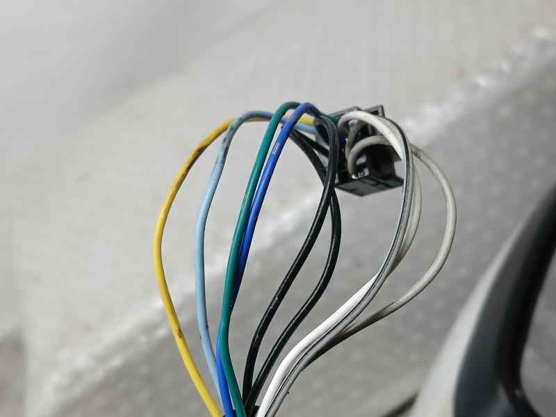 Recambio de retrovisor derecho para jeep cherokee limited 4x2 referencia OEM IAM 68325354AA  ELECTRICO , TOCADO