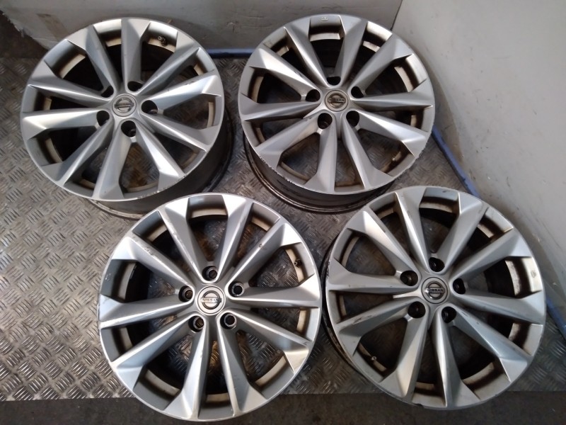 Recambio de juego llantas aluminio para nissan qashqai (j11) acenta referencia OEM IAM 7X17 5 TORN ET40 ALUMINIO ROZADAS