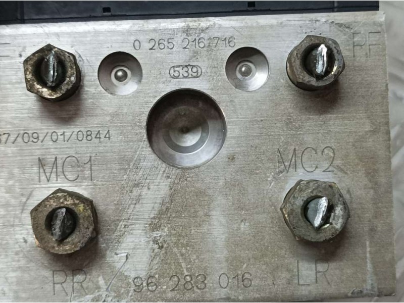 Recambio de abs para daewoo nubira berlina sx referencia OEM IAM 96283016 0265216716 BOSCH