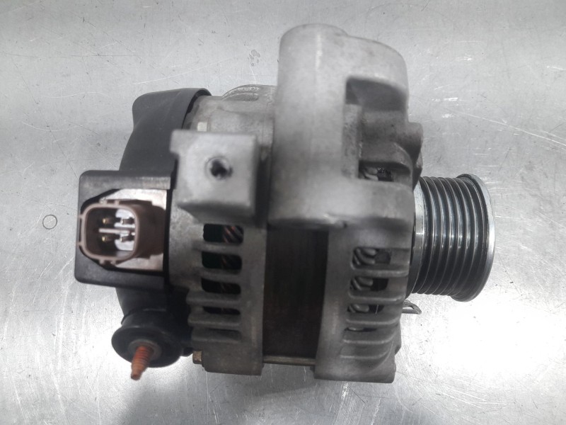 Recambio de alternador para lexus is ii (_e2_) 220d (ale20) referencia OEM IAM 2706026030 1042104771 DENSO