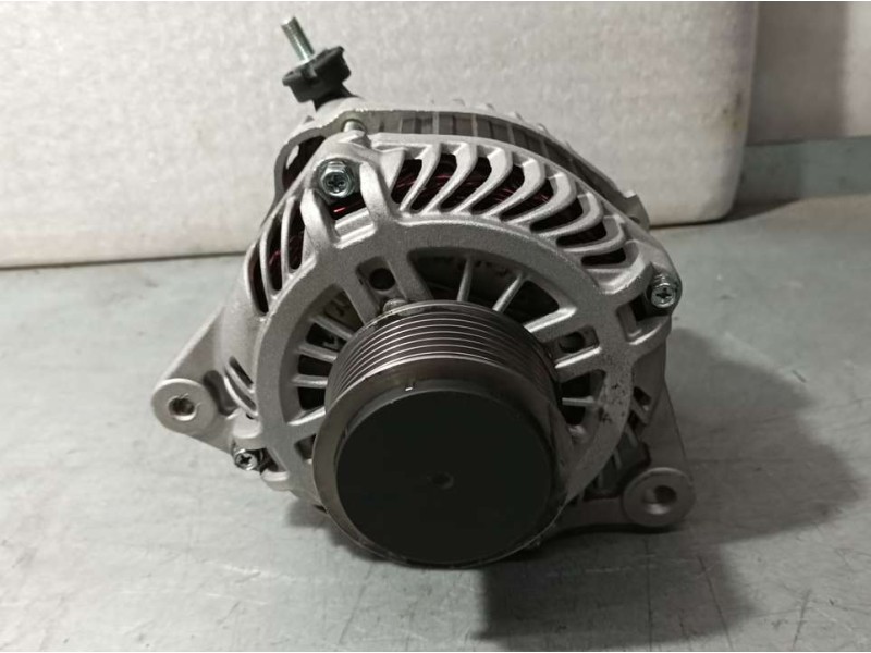 Recambio de alternador para nissan cabstar chasis cabina referencia OEM IAM CGB12681  