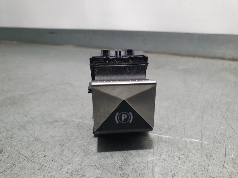 Recambio de palanca freno de mano para ds 7 crossback be chic referencia OEM IAM 9815417277 1013521503 ELECTRICA