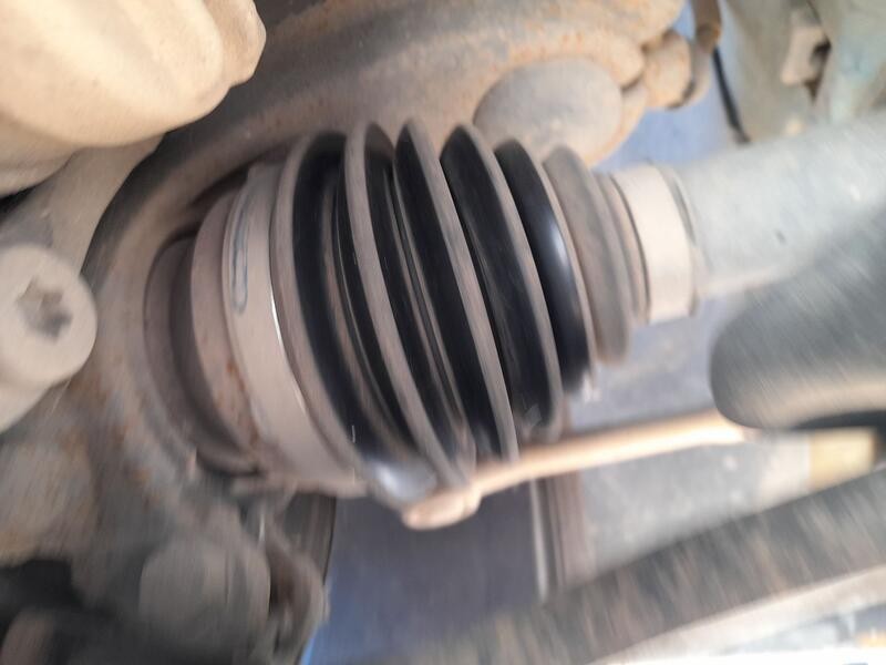 Recambio de transmision delantera derecha para citroën c3 iii (sx) 1.2 puretech 82 referencia OEM IAM 9677476680  