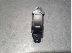 Recambio de mando elevalunas trasero izquierdo para ssangyong tivoli referencia OEM IAM 299139582  