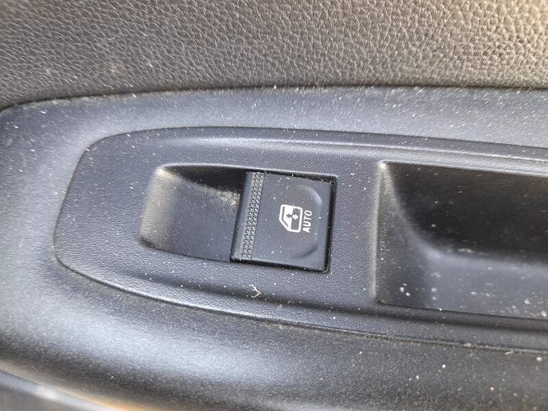 Recambio de mando elevalunas trasero derecho para renault captur ii (hf_) blue dci 115 (hfad) referencia OEM IAM 254218388R  