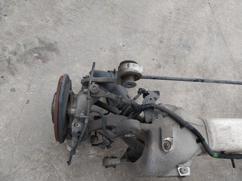 Recambio de puente trasero para ds 7 crossback be chic referencia OEM IAM 9817524080 5 TORNILLOS DISCO