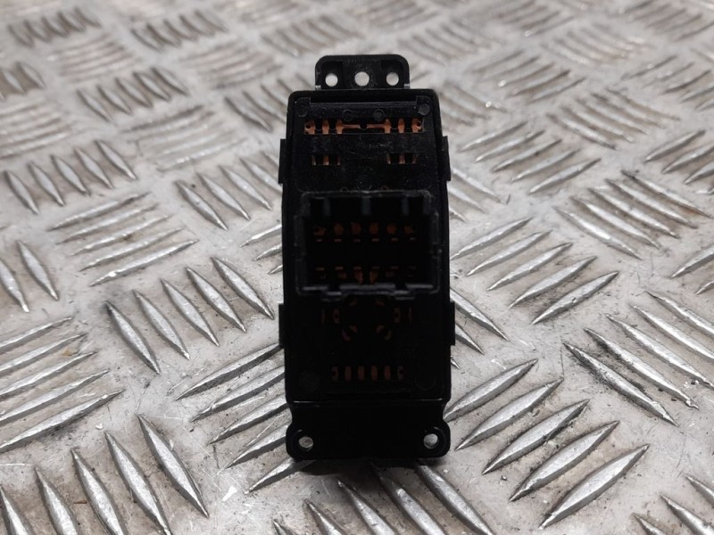 Recambio de mando retrovisor para ssangyong tivoli referencia OEM IAM SIN REF  