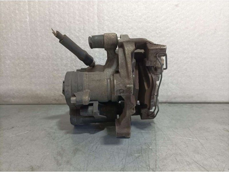 Recambio de pinza freno trasera izquierda para volkswagen t-roc bluemotion referencia OEM IAM 5Q0615405  ELECTRICA