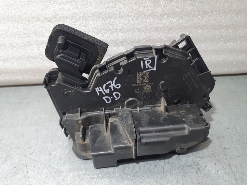 Recambio de cerradura puerta delantera derecha para volkswagen polo advance referencia OEM IAM B6A5TB837016A  7 PINES