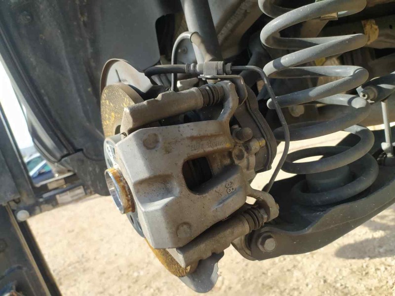 Recambio de pinza freno trasera izquierda para jeep cherokee limited 4x2 referencia OEM IAM 68225313AA  
