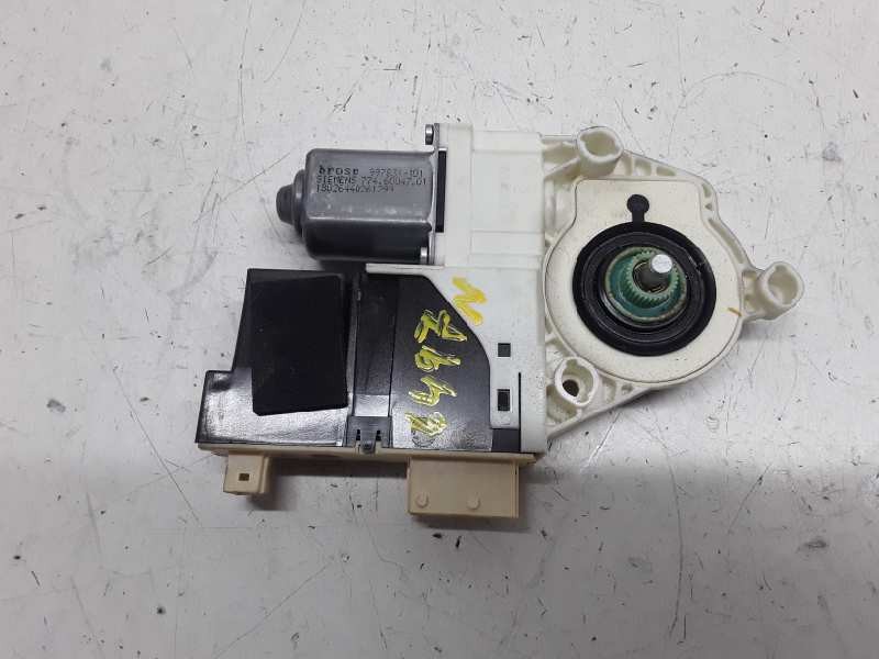Recambio de motor elevalunas delantero derecho para citroën c4 berlina 1.6 16v hdi referencia OEM IAM 9647441380  9647441380