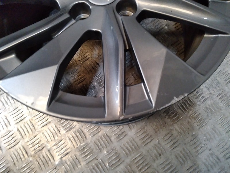 Recambio de juego llantas aluminio para peugeot 208 (p2) e-allure pack referencia OEM IAM 6.5X16 4 TORN ET32 ALUMINIO ROZADAS