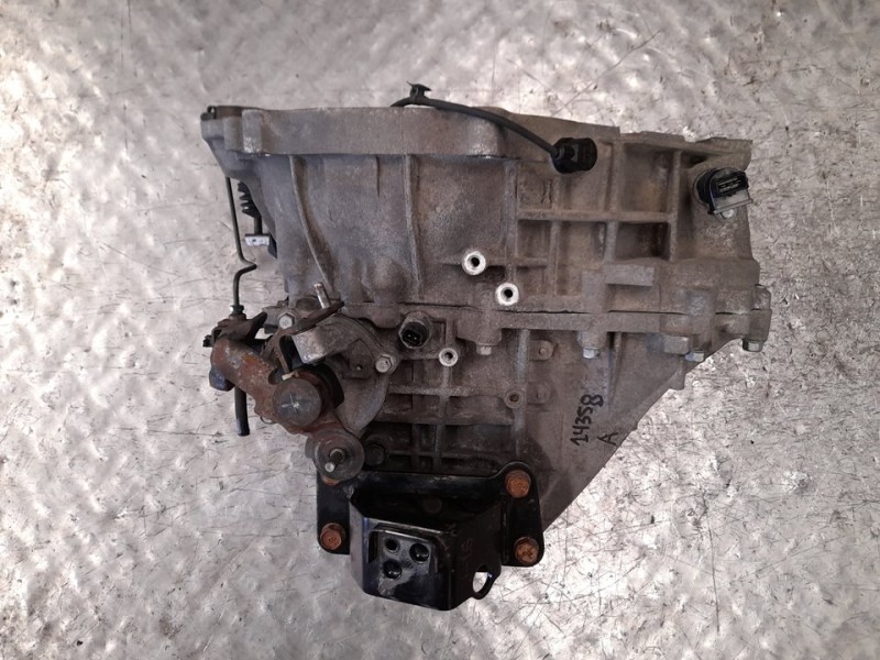 Recambio de caja cambios para hyundai i30 classic referencia OEM IAM WAJ6H 40590 6 VELOCIDADES