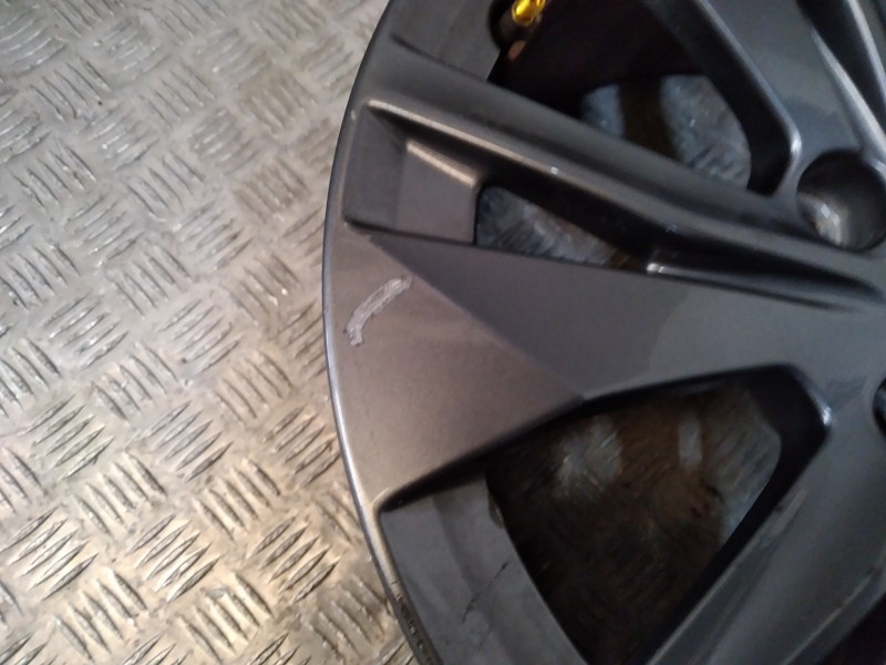 Recambio de juego llantas aluminio para peugeot 208 (p2) e-allure pack referencia OEM IAM 6.5X16 4 TORN ET32 ALUMINIO ROZADAS