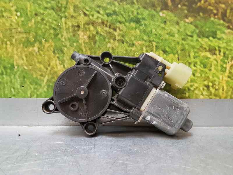 Recambio de motor elevalunas delantero izquierdo para ford fiesta (cb1) ambiente referencia OEM IAM 8A6114A389B  6 PINS