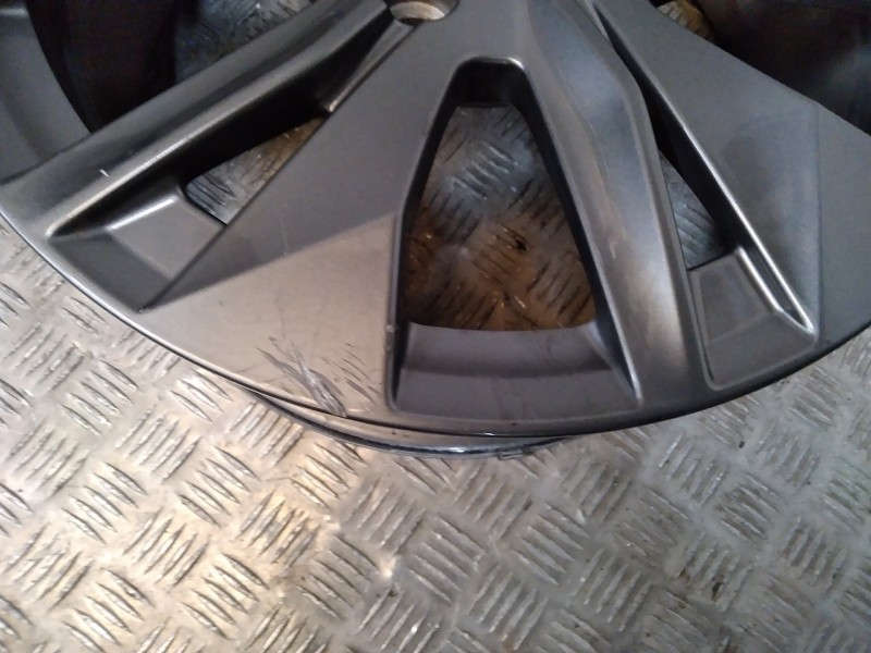 Recambio de juego llantas aluminio para peugeot 208 (p2) e-allure pack referencia OEM IAM 6.5X16 4 TORN ET32 ALUMINIO ROZADAS