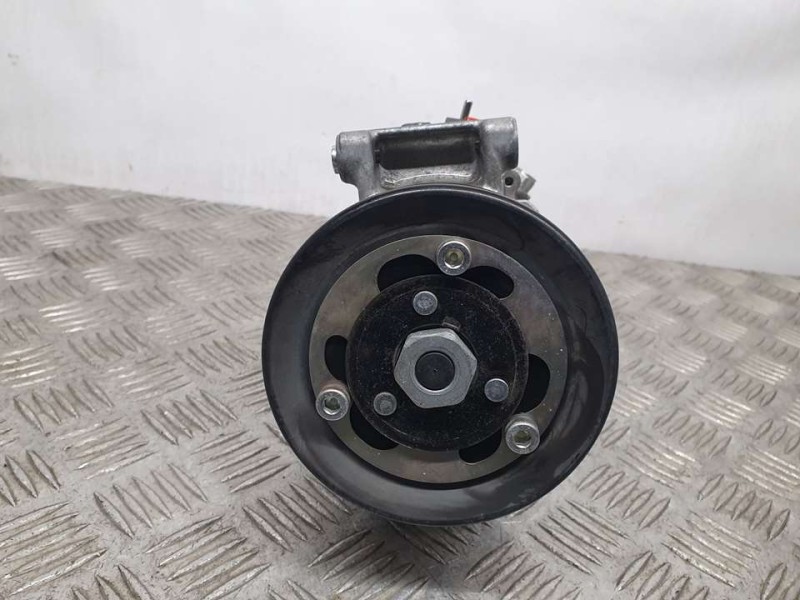 Recambio de compresor aire acondicionado para volkswagen polo advance referencia OEM IAM 5Q0816803D 4472502801 DENSO