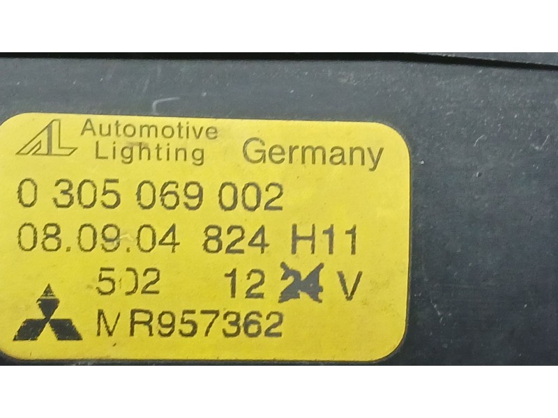 Recambio de faro antiniebla derecho para mitsubishi colt vi (z3_a, z2_a) 1.5 di-d (z39a) referencia OEM IAM MR957362 al 03050690