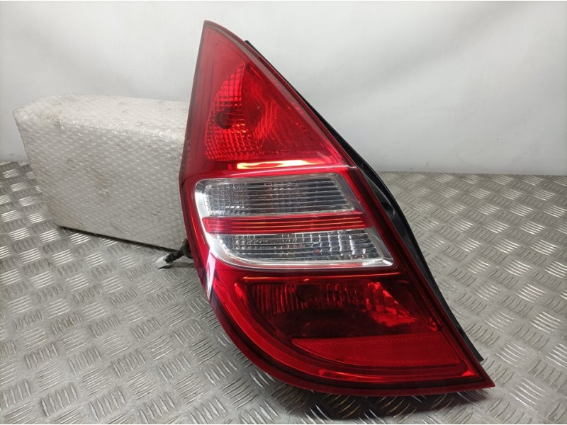 Recambio de piloto trasero izquierdo para hyundai i30 classic referencia OEM IAM 924012R0  ROZADO