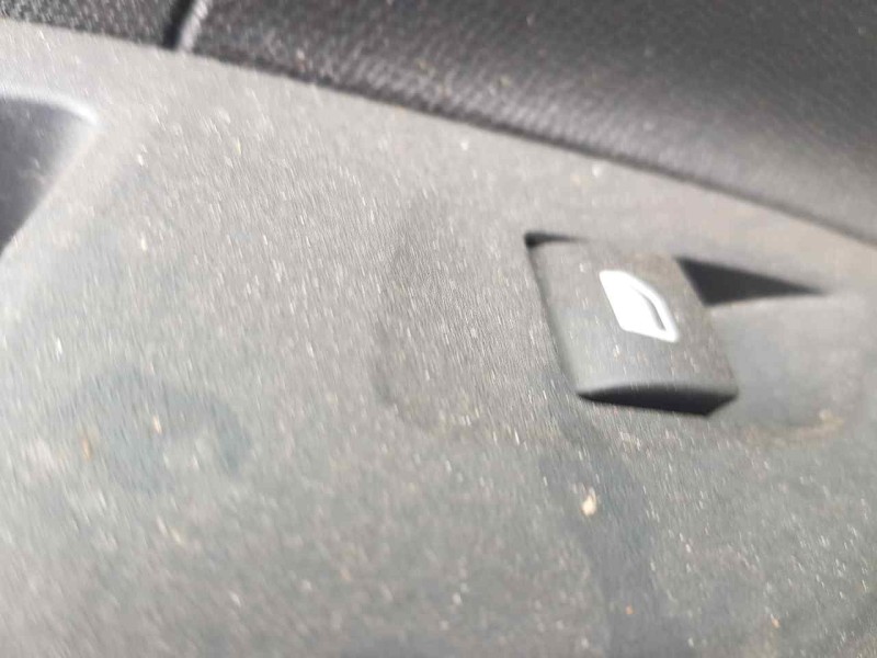 Recambio de mando elevalunas trasero izquierdo para opel corsa f gs referencia OEM IAM   